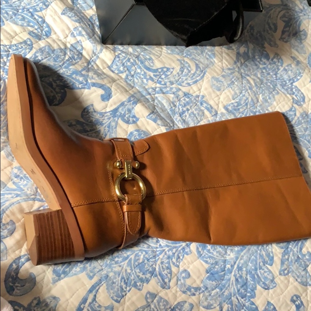COACH LEATHER BOOTS size 7.5